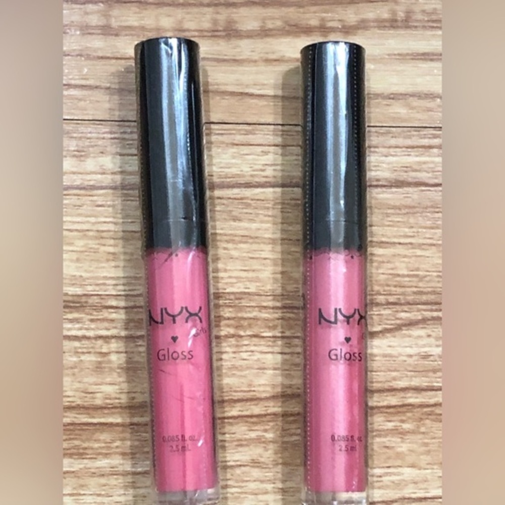2pack NYX lipgloss in pink and‎ ballerina pink - Free with $40 purchase
